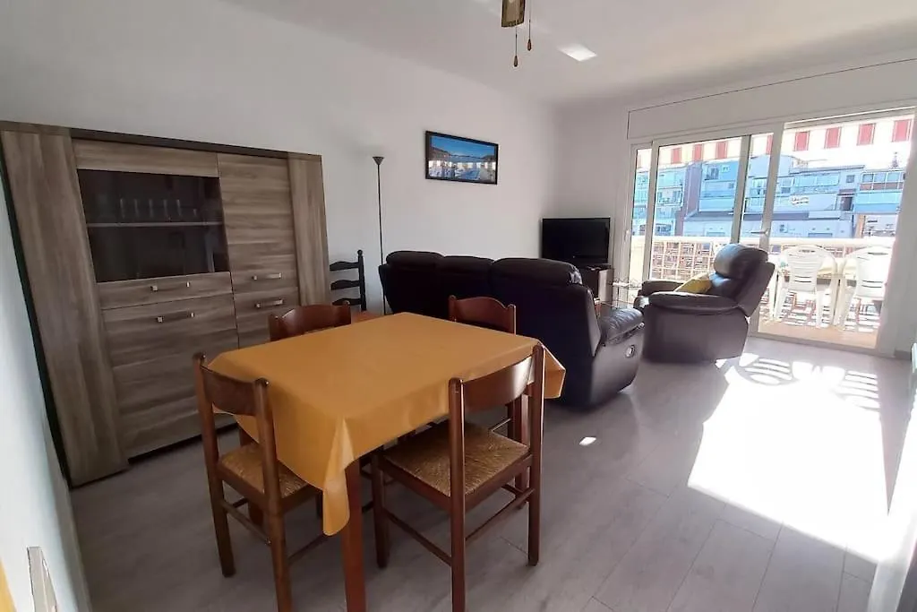 Apartamento Ideal Para Relajarse Empuriabrava 0*,  Hiszpania